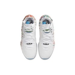 Nike LeBron 17 - Chaussure de Basketball Signature Haute Performance