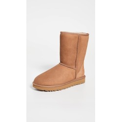 UGG Classic Short II 1016223 | Design Épuré